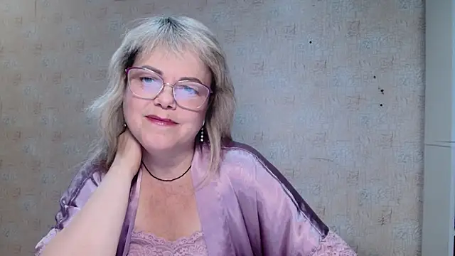 Snapshot of sweetsunset11 chatting on 09-27-25, 03:06 sweetsunset11 online show from 09-27-25, 03:06