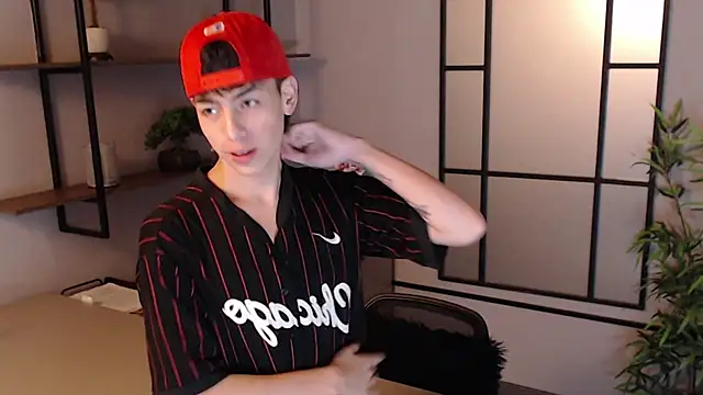 MattiDeLuca online show from 12-19-24, 11:39