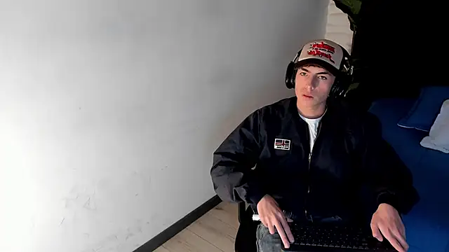 MattiDeLuca online show from 02-07-25, 02:47