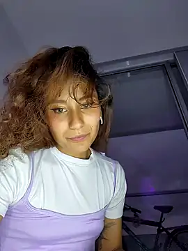 varenkaivanova 22 online show from 12-13-24, 10:51