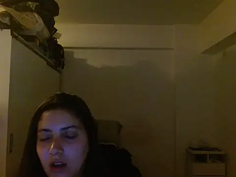 xBubblyBarbiexx online show from 10-08-25, 03:15