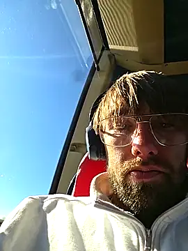 Snapshot of Fuckboy4public chatting on 10-09-25, 08:07 Fuckboy4public online show from 10-09-25, 08:07