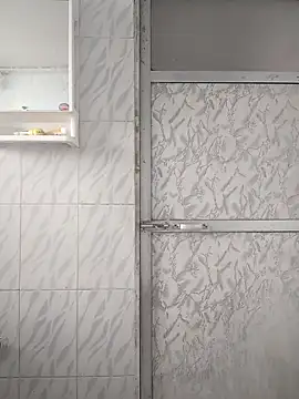 Snapshot of surabhi09 chatting on 12-02-25, 04:18 surabhi09 online show from 12-02-25, 04:18