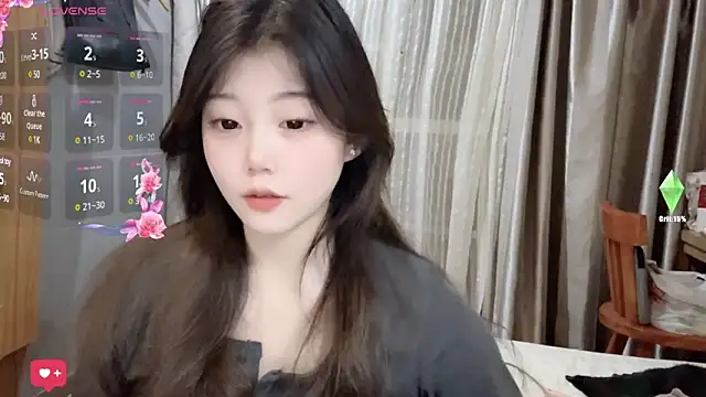 Snapshot of yangyang-1115 chatting on 02-11-25, 09:03 yangyang-1115 online show from 02-11-25, 09:03