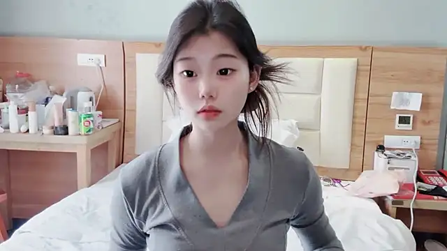 Snapshot of yangyang-1115 chatting on 02-14-25, 07:38 yangyang-1115 online show from 02-14-25, 07:38