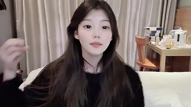 Snapshot of yangyang-1115 chatting on 02-23-25, 09:33 yangyang-1115 online show from 02-23-25, 09:33