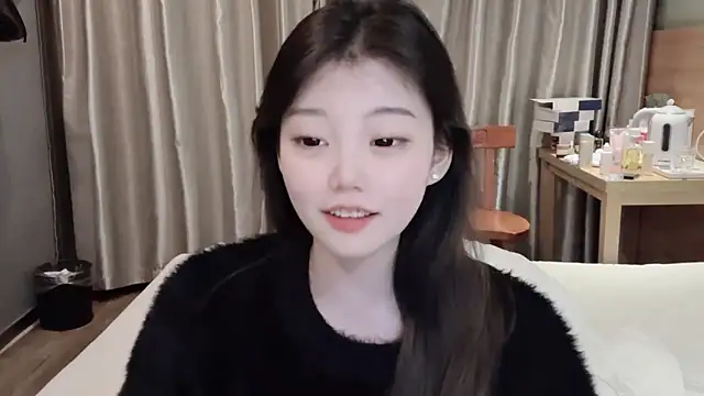 Snapshot of yangyang-1115 chatting on 02-23-25, 01:21 yangyang-1115 online show from 02-23-25, 01:21