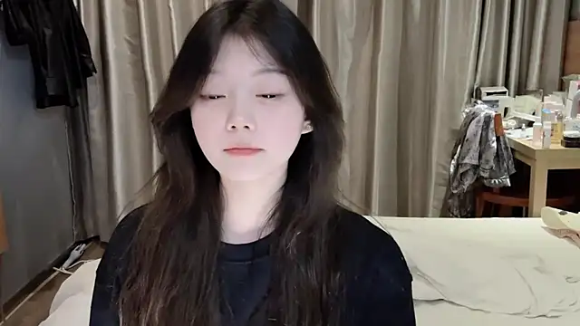 Snapshot of yangyang-1115 chatting on 03-07-25, 04:00 yangyang-1115 online show from 03-07-25, 04:00