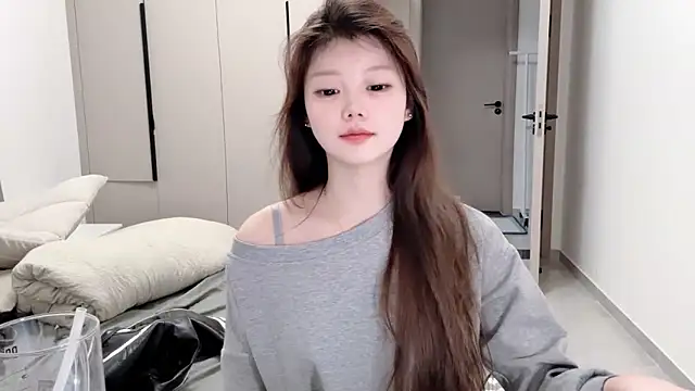 Snapshot of yangyang-1115 chatting on 10-08-25, 05:05 yangyang-1115 online show from 10-08-25, 05:05