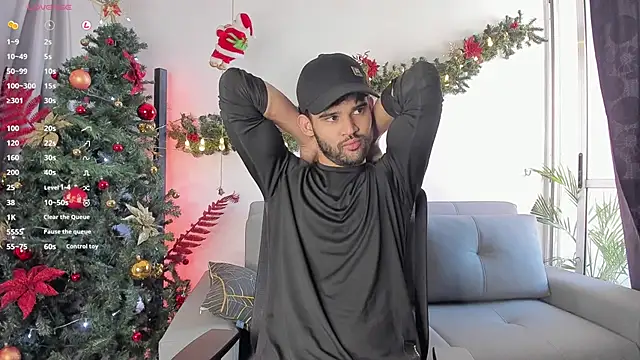 andrewChris  online show from 12-10-24, 09:33