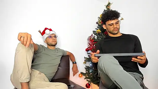 andrewChris  online show from 11-30-25, 12:36