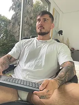 Snapshot of DimitriSullivan_ chatting on 01-06-26, 08:34 DimitriSullivan online show from 01-06-26, 08:34