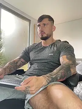 Snapshot of DimitriSullivan_ chatting on 02-04-26, 01:06 DimitriSullivan online show from 02-04-26, 01:06