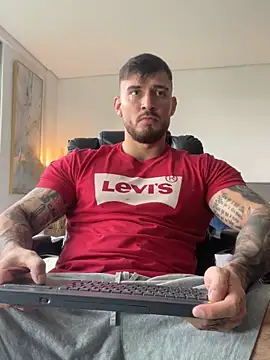 Snapshot of DimitriSullivan_ chatting on 02-09-26, 01:15 DimitriSullivan online show from 02-09-26, 01:15