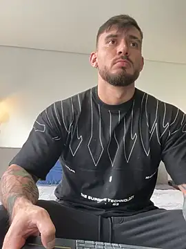 Snapshot of DimitriSullivan_ chatting on 02-10-26, 01:15 DimitriSullivan online show from 02-10-26, 01:15