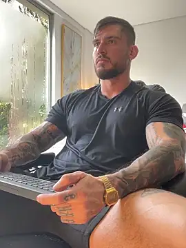 Snapshot of DimitriSullivan_ chatting on 02-18-26, 01:51 DimitriSullivan online show from 02-18-26, 01:51