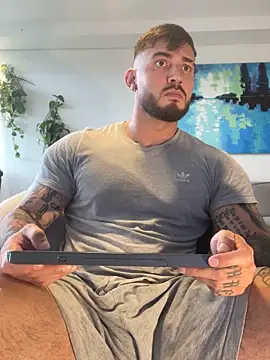 Snapshot of DimitriSullivan_ chatting on 02-23-26, 01:41 DimitriSullivan online show from 02-23-26, 01:41