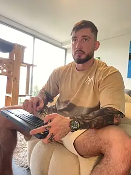 Snapshot of DimitriSullivan_ chatting on 02-26-26, 01:21 DimitriSullivan online show from 02-26-26, 01:21