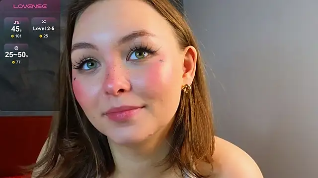 Snapshot of GwendolynFinch chatting on 02-04-25, 10:21 GwendolynFinch online show from 02-04-25, 10:21