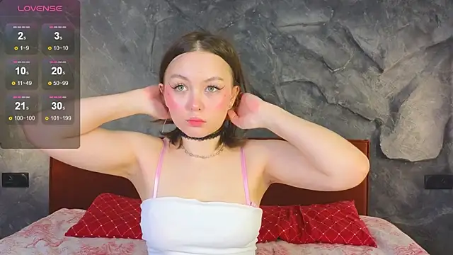 Snapshot of GwendolynFinch chatting on 02-10-25, 01:03 GwendolynFinch online show from 02-10-25, 01:03