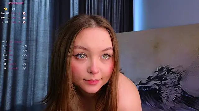 Snapshot of GwendolynFinch chatting on 03-15-25, 04:13 GwendolynFinch online show from 03-15-25, 04:13