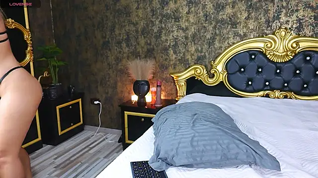 KiraRosse online show from 12-07-24, 05:37