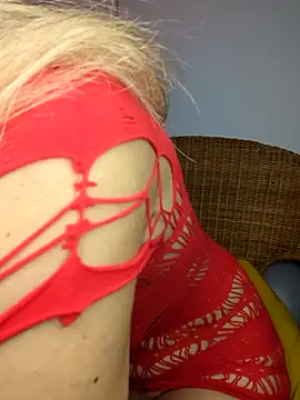 Snapshot of Ana-ya16 chatting on 10-30-25, 05:13 Ana-ya16 online show from 10-30-25, 05:13