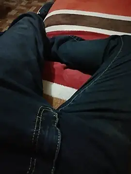 Snapshot of Tuchico_888 chatting on 03-22-25, 01:54 Tuchico 888 online show from 03-22-25, 01:54