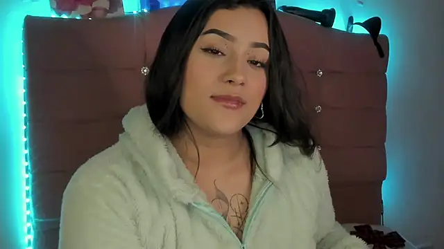 male couper online show from 12-13-24, 03:27