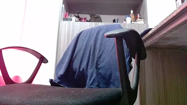 Snapshot of nicolle_milf1978 chatting on 02-24-26, 12:03 nicolle milf1978 online show from 02-24-26, 12:03