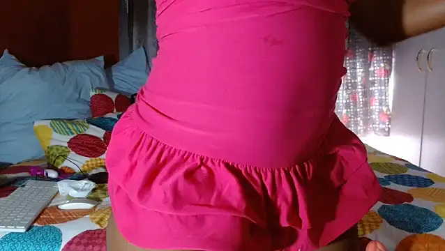 Snapshot of Wildblack22 chatting on 01-05-25, 05:30 Wildblack22 online show from 01-05-25, 05:30