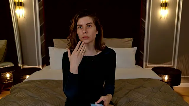 VikkiStorm online show from 03-21-25, 06:16