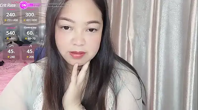 Snapshot of wuwu-w chatting on 12-07-24, 06:10 wuwu-w online show from 12-07-24, 06:10