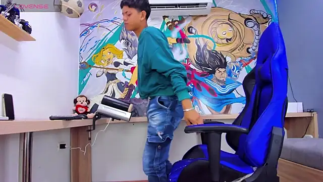 Snapshot of Jeffry_wolvess chatting on 01-06-25, 11:40 Jeffry wolvess online show from 01-06-25, 11:40