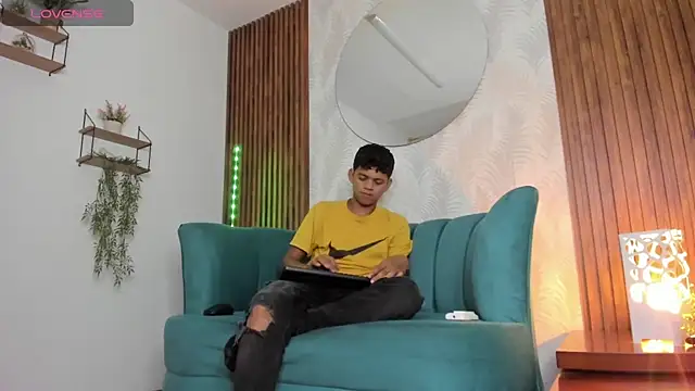 Snapshot of Jeffry_wolvess chatting on 01-26-25, 02:52 Jeffry wolvess online show from 01-26-25, 02:52