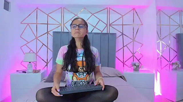 Giselle Roldan online show from 01-24-25, 11:59