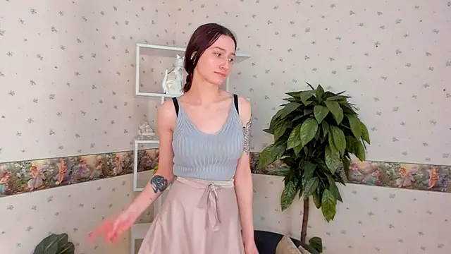 Snapshot of DarlineFrake chatting on 12-09-24, 07:39 DarlineFrake online show from 12-09-24, 07:39