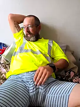 Huskers2020 online show from 09-22-25, 01:35