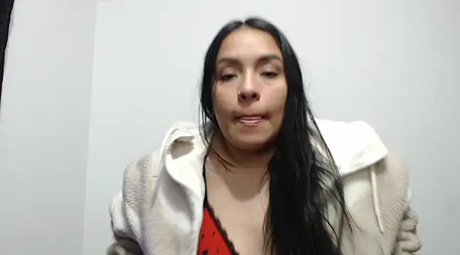 Snapshot of Alice_taylor1_ chatting on 01-17-25, 03:01 Alice taylor1 online show from 01-17-25, 03:01