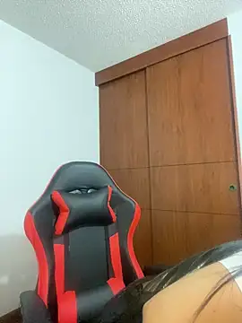 Snapshot of Alice_taylor1_ chatting on 01-19-25, 02:15 Alice taylor1 online show from 01-19-25, 02:15