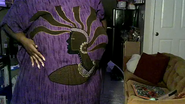 Snapshot of BigKittyRaven chatting on 12-07-24, 02:42 BigKittyRaven online show from 12-07-24, 02:42