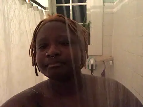 Snapshot of BigKittyRaven chatting on 01-01-25, 10:56 BigKittyRaven online show from 01-01-25, 10:56