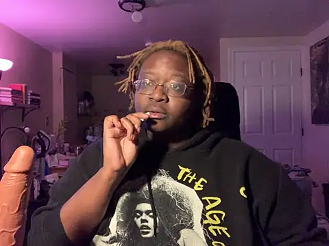 Snapshot of BigKittyRaven chatting on 02-03-25, 04:35 BigKittyRaven online show from 02-03-25, 04:35