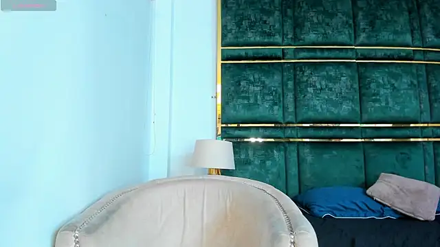 Dylan Taylor online show from 02-05-25, 01:58