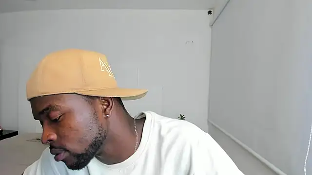 Dylan Taylor online show from 03-08-25, 01:50