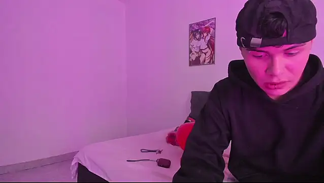 Snapshot of crushnier chatting on 02-18-25, 05:10 crushnier online show from 02-18-25, 05:10