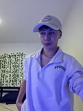 Snapshot of crushnier chatting on 03-06-25, 10:58 crushnier online show from 03-06-25, 10:58