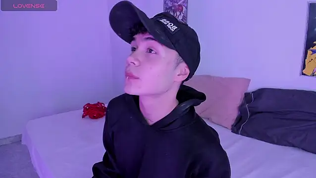 Snapshot of crushnier chatting on 03-14-25, 06:18 crushnier online show from 03-14-25, 06:18