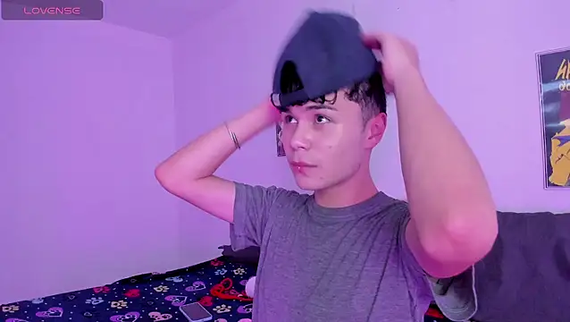 Snapshot of crushnier chatting on 03-15-25, 06:43 crushnier online show from 03-15-25, 06:43