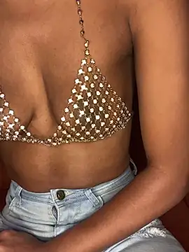 Snapshot of Nova_Kane chatting on 01-01-25, 04:18 Nova Kane online show from 01-01-25, 04:18